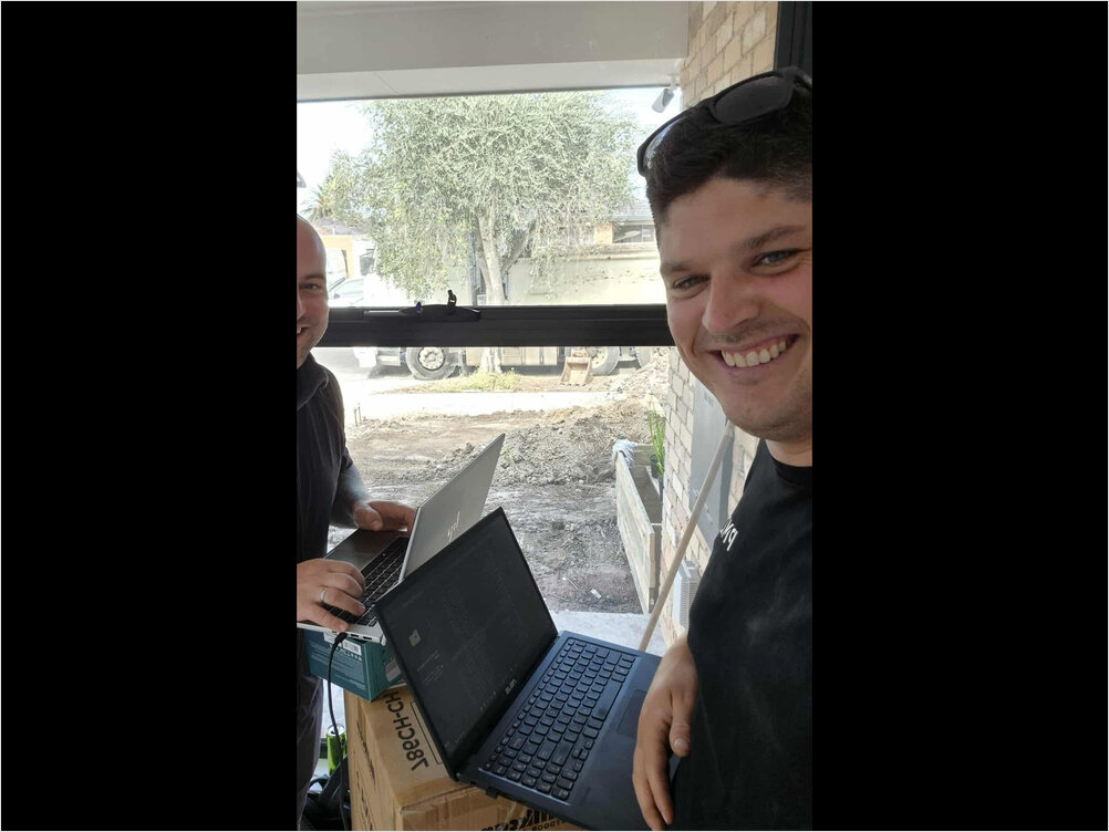 laptops-in-construction
